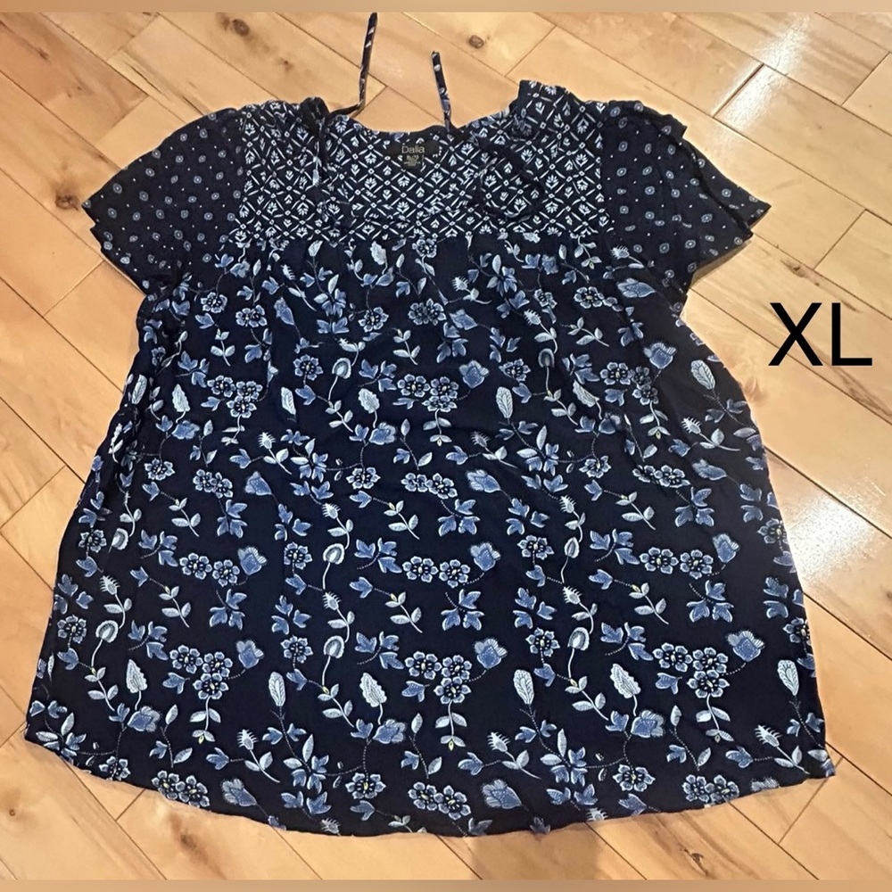 Ladies Floral Blouse